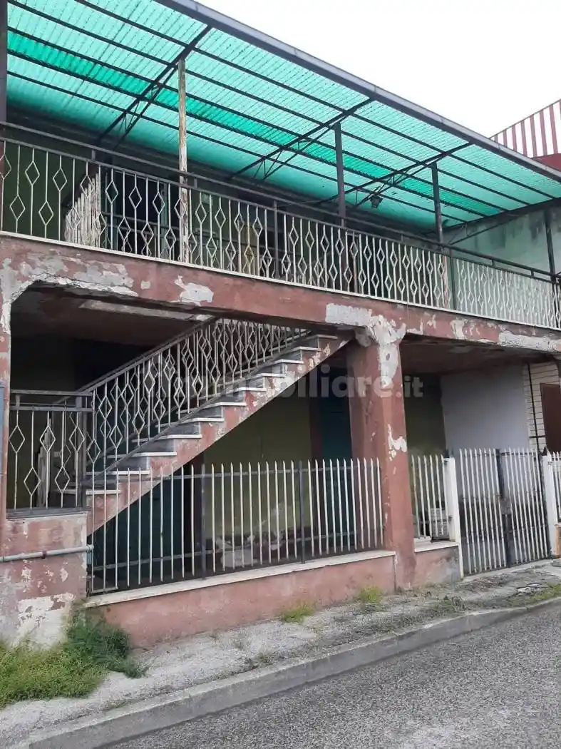 Villa unifamiliare via Capoccetti San C., Antrosano, Avezzano - foto 2