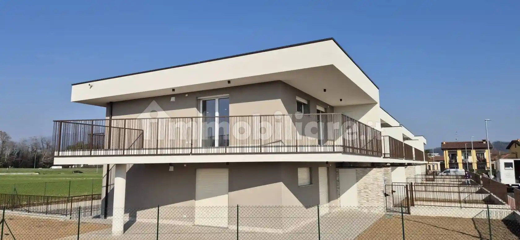 Appartamento in vendita a Brusaporto