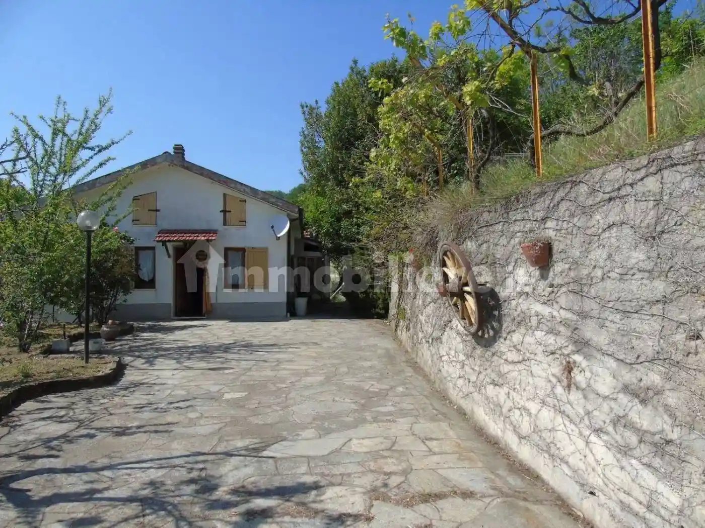 Villa in vendita a Cairo Montenotte