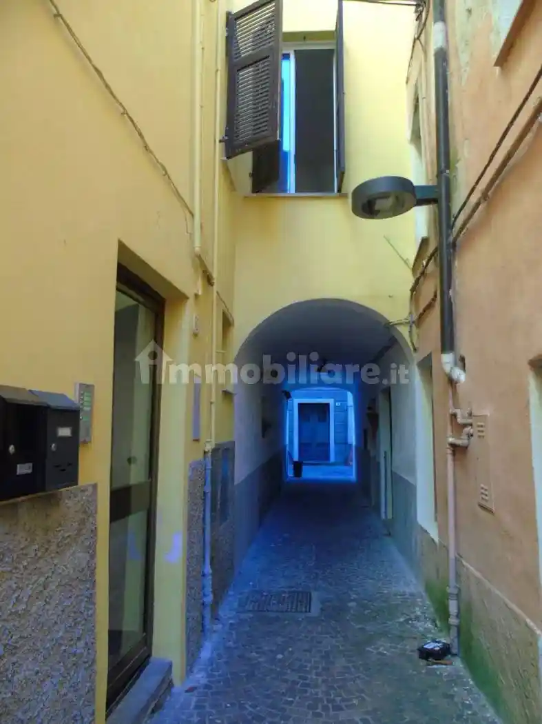 Appartamento in vendita a Altare