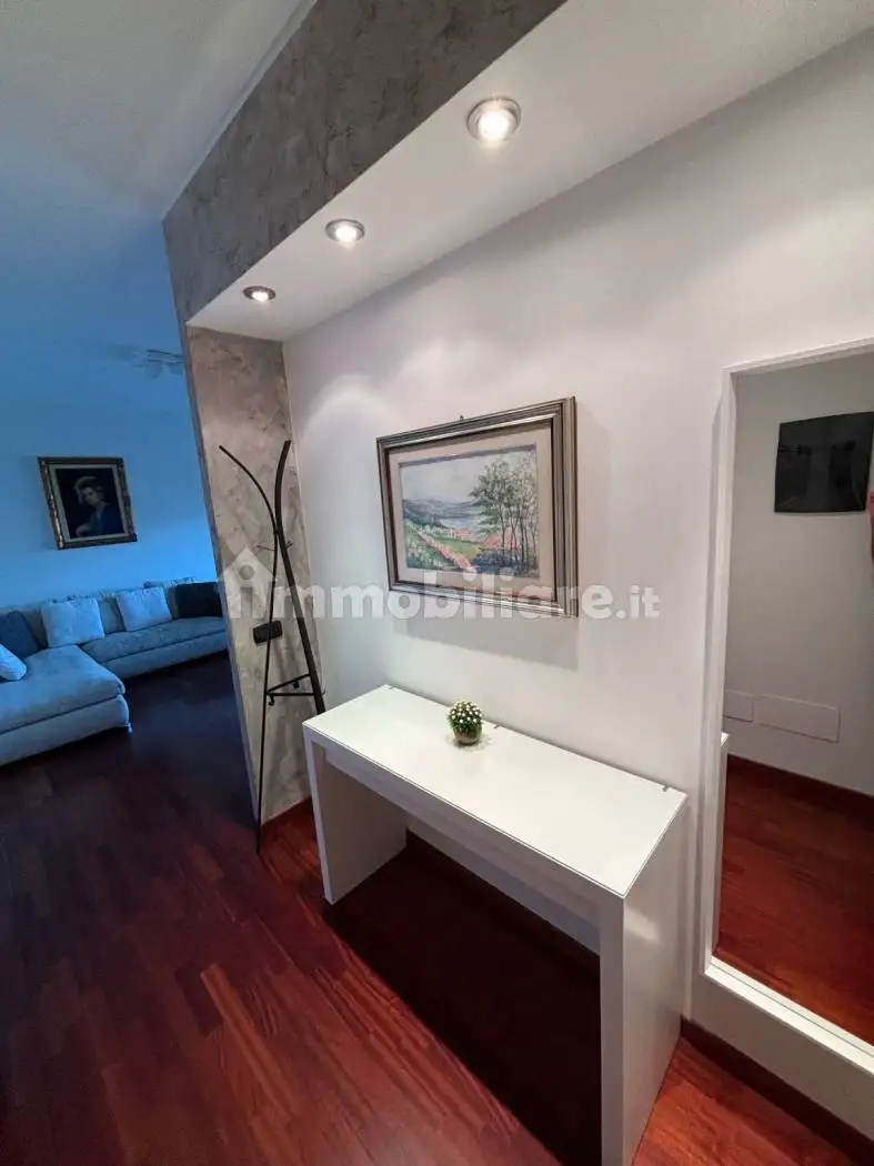 Appartamento in affitto a Rho