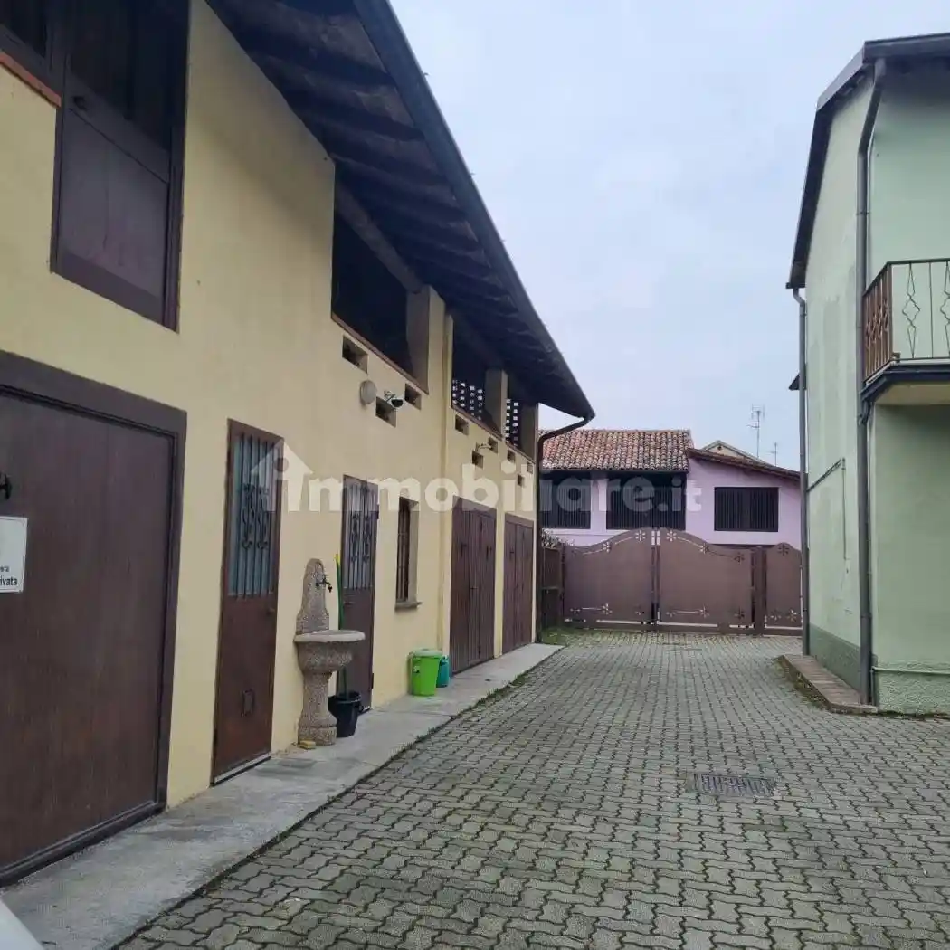 Casale via Roma 36, Ossago Lodigiano - foto 2