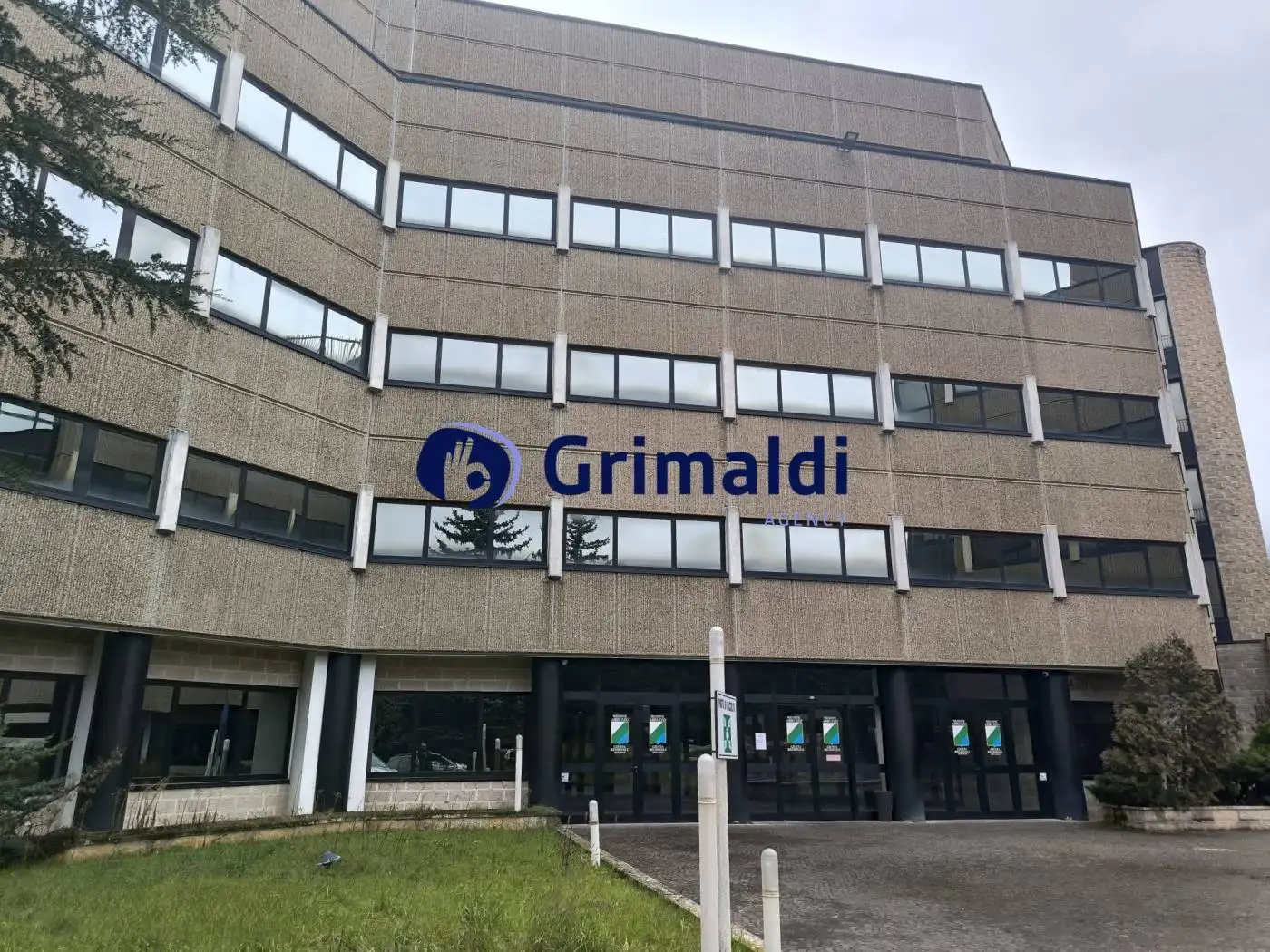 Palazzo - Edificio in vendita a L'Aquila