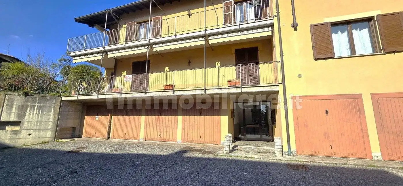 Appartamento in vendita a Gemonio