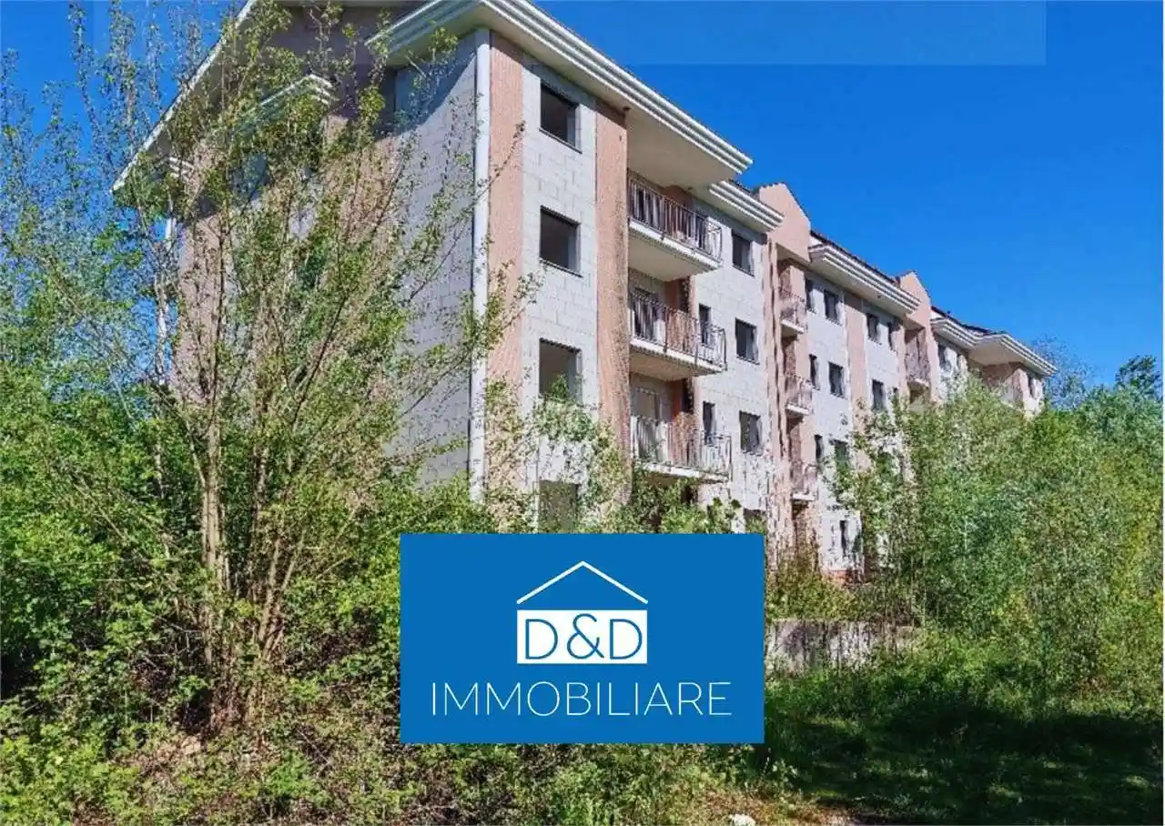 Palazzo - Stabile in vendita a Castellamonte