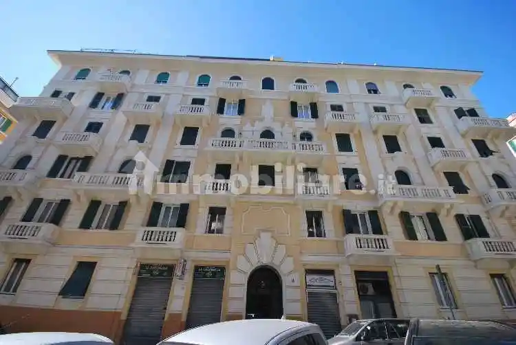 Appartamento in vendita a Genova