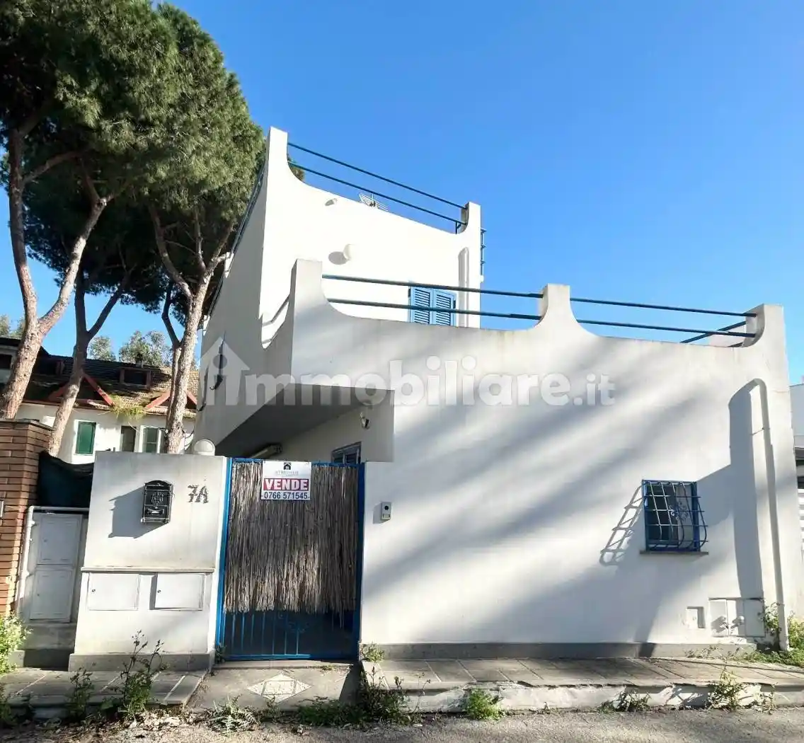 Villa in vendita a Santa Marinella