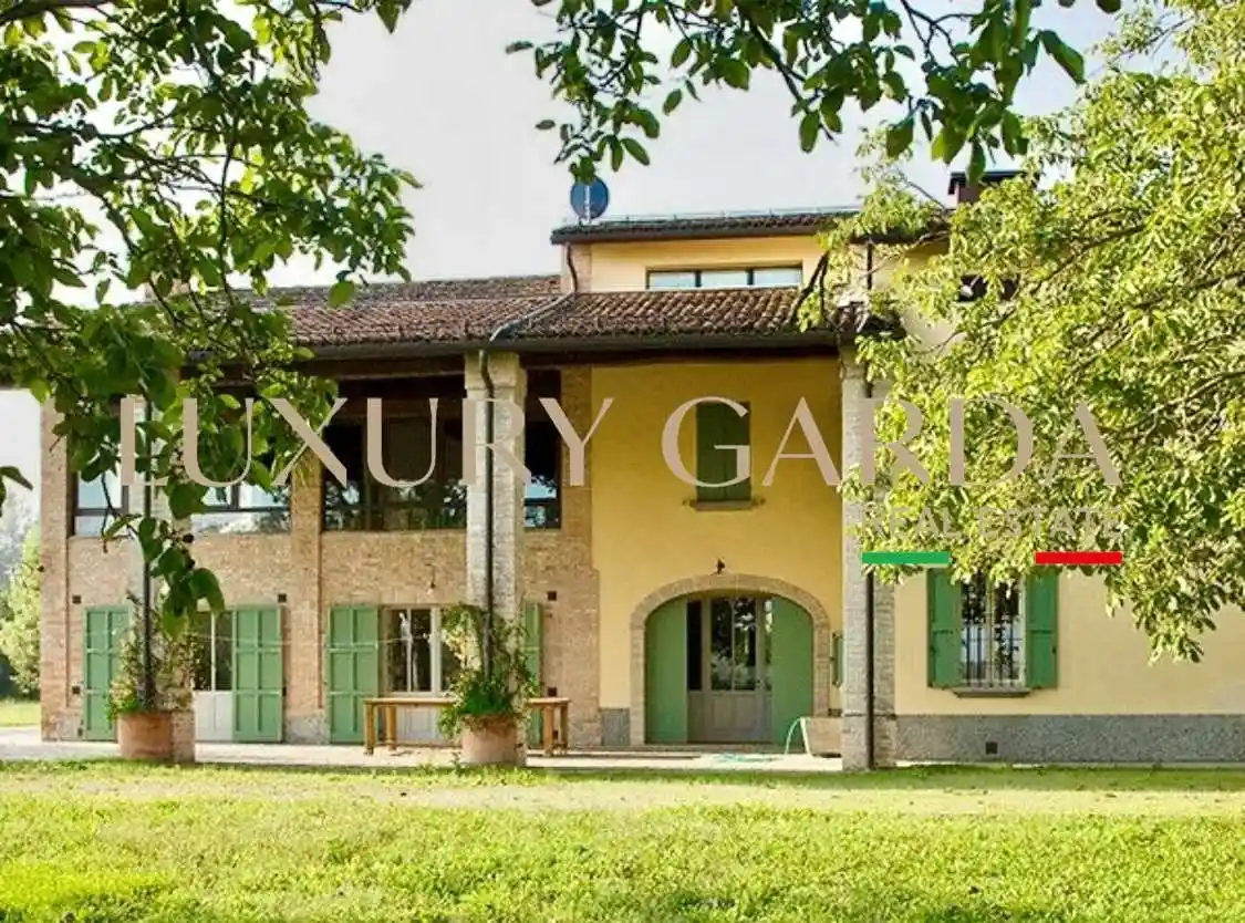 Rustico - Casale in vendita a Desenzano del Garda