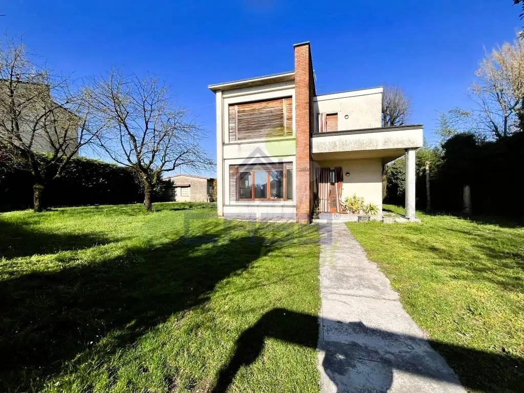 Villa in vendita a Piubega