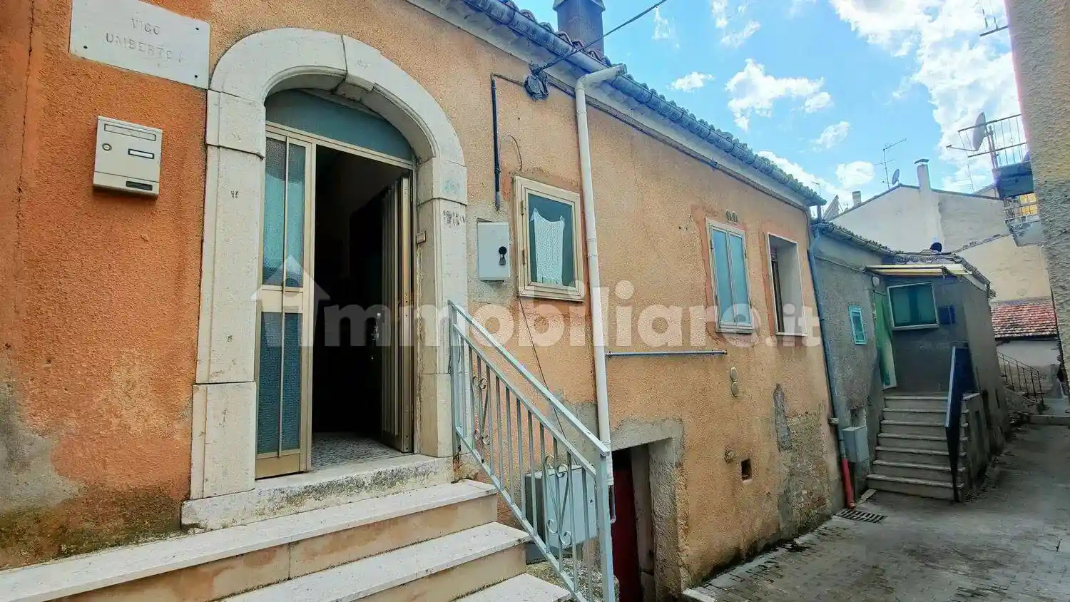 Villa in vendita a Busso