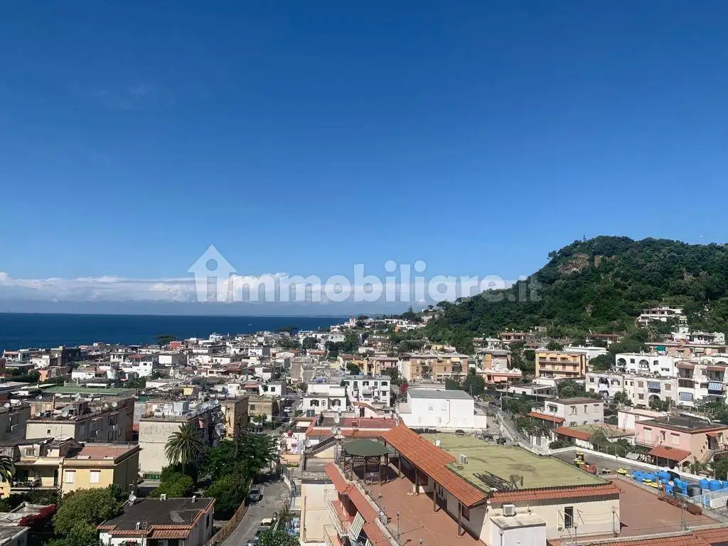 Appartamento in vendita a Ischia