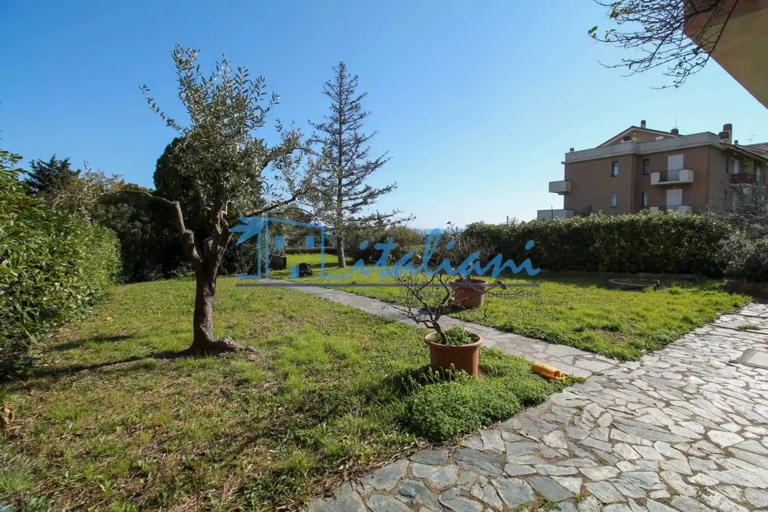 Appartamento in affitto a Varazze