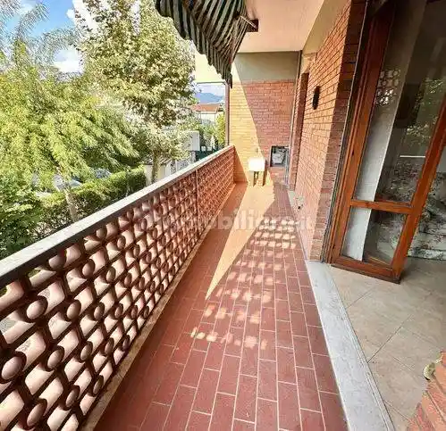 Appartamento in vendita a Massa