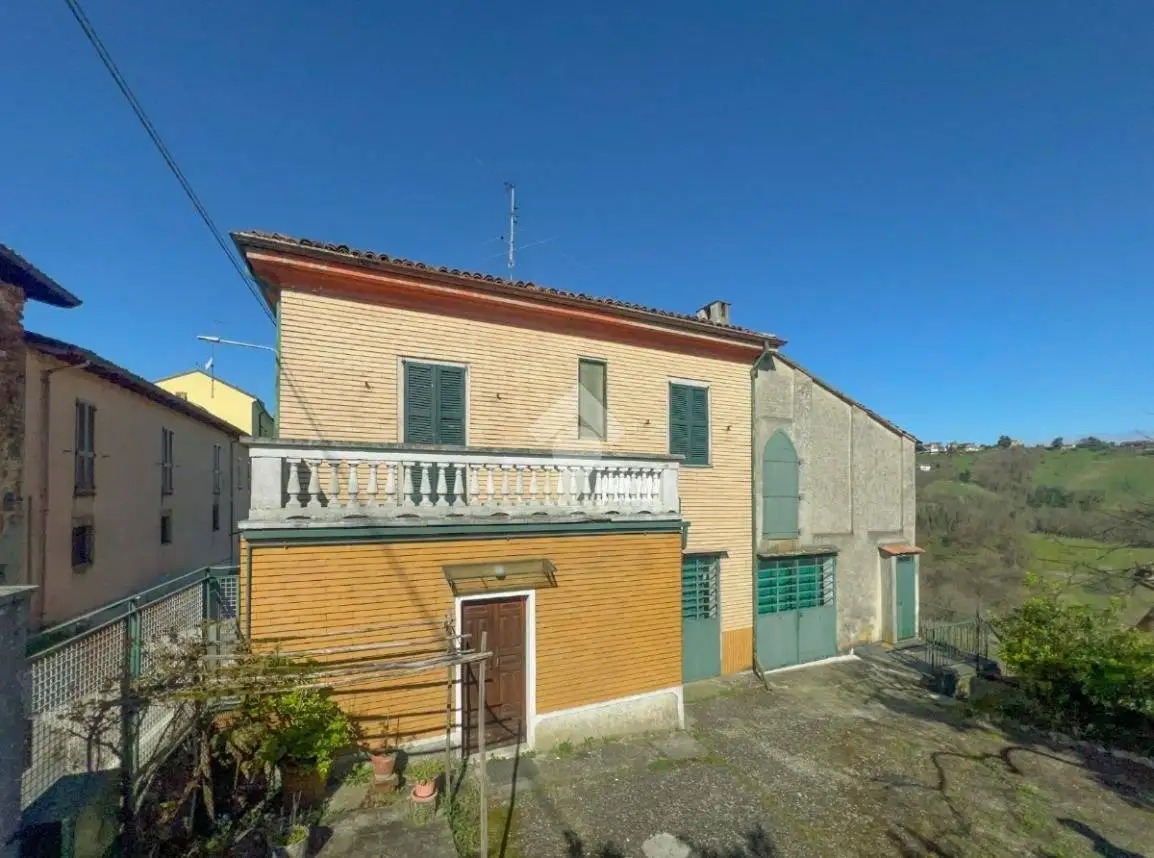 Casa indipendente in vendita a Canneto Pavese