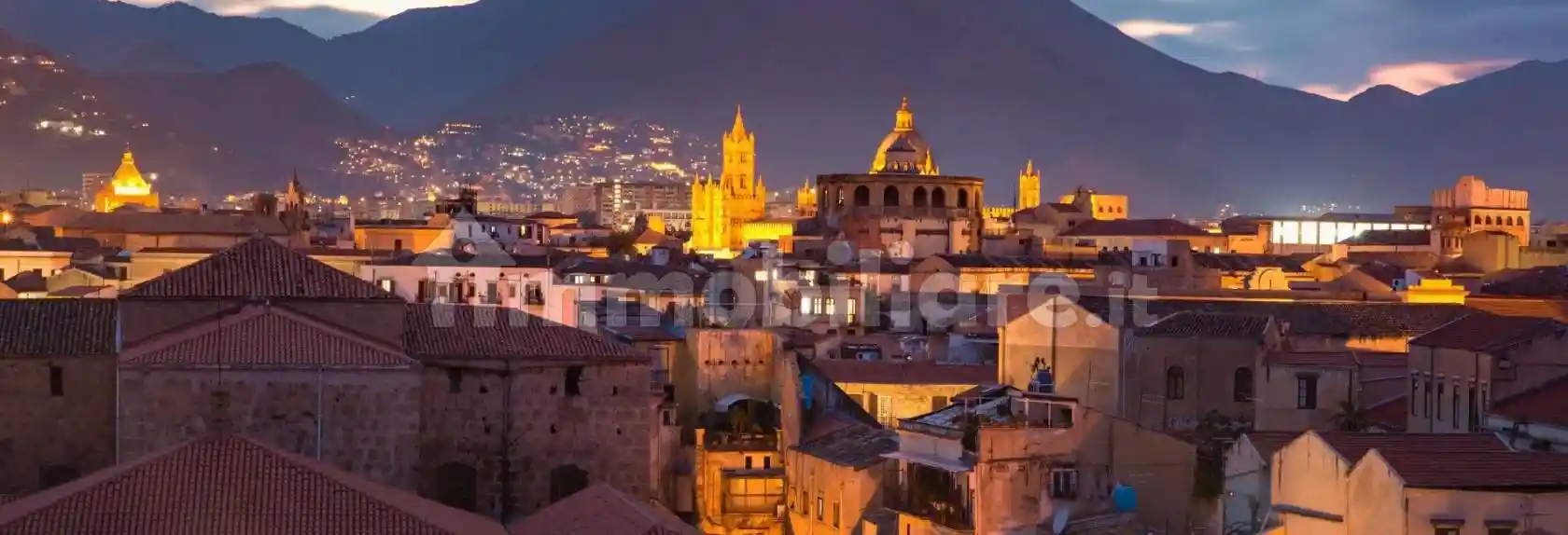 Palazzo - Edificio in vendita a Palermo