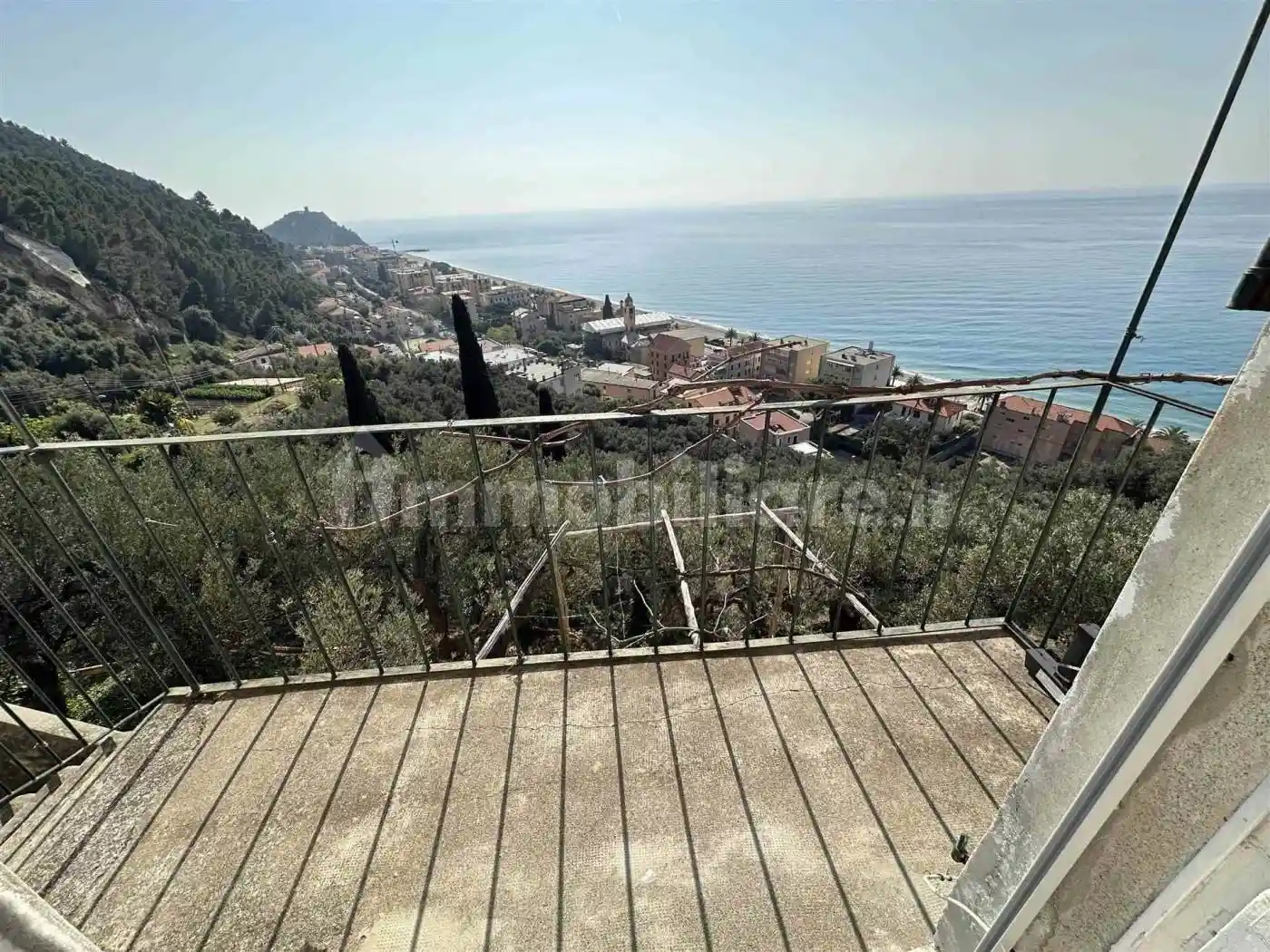 Appartamento in affitto a Finale Ligure