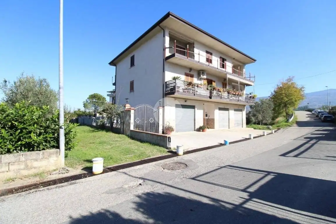 Appartamento in vendita a Montalto Uffugo