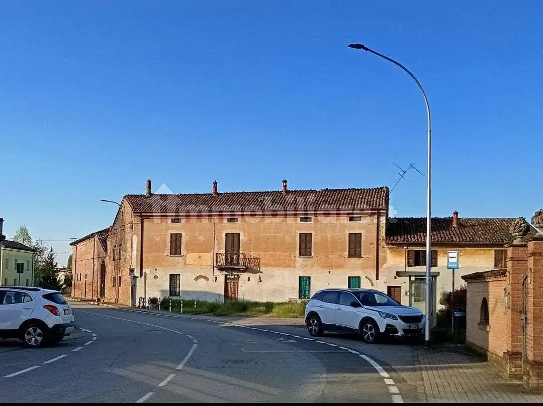 Rustico - Casale in vendita a San Martino del Lago