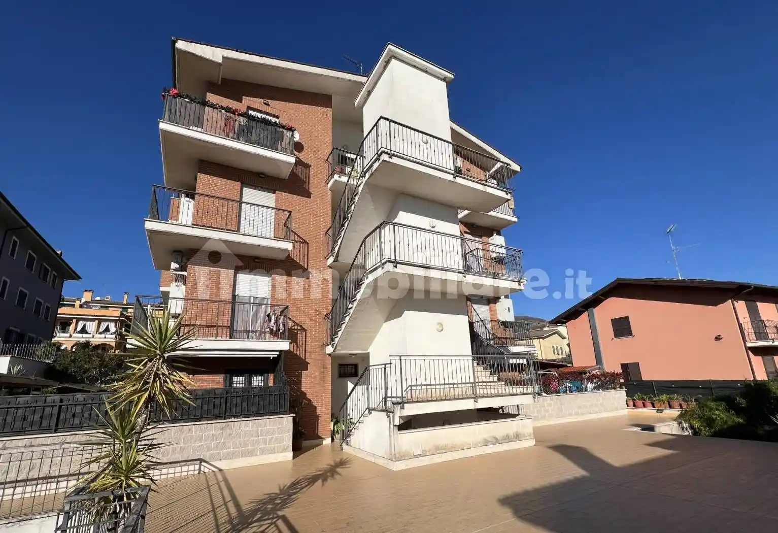 Appartamento in vendita a Cave