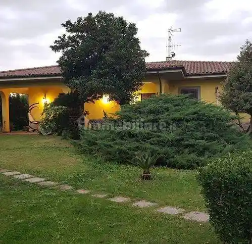 Villa in vendita a Lanuvio