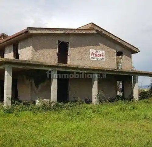Villa in vendita a Aprilia