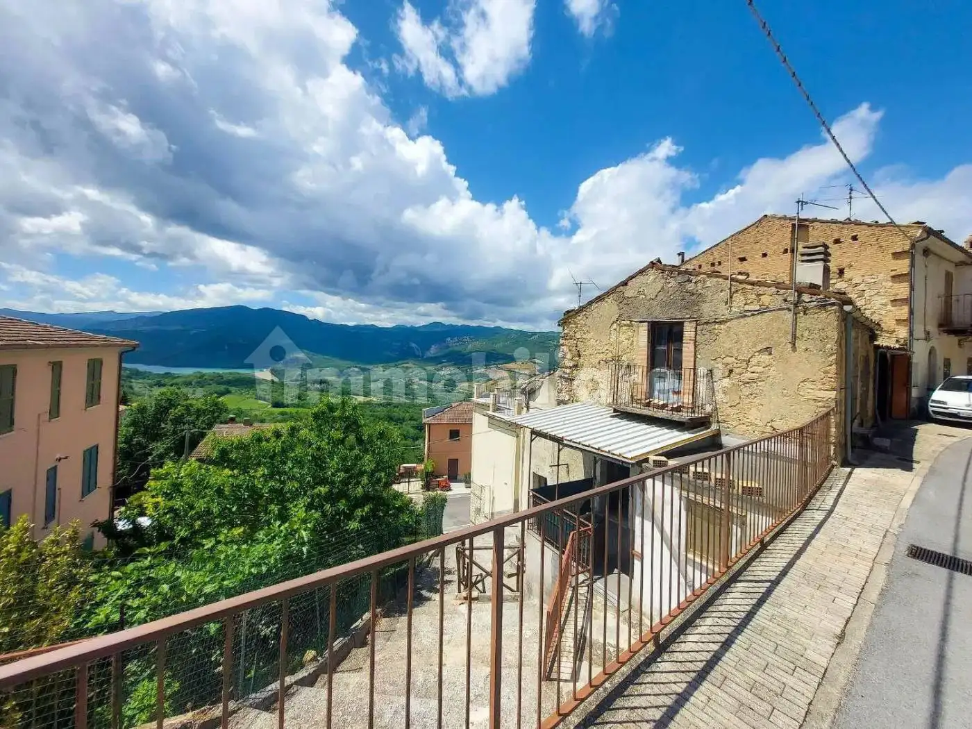 Rustico - Casale in vendita a Bomba