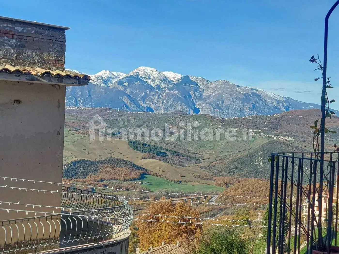 Rustico - Casale in vendita a Bomba