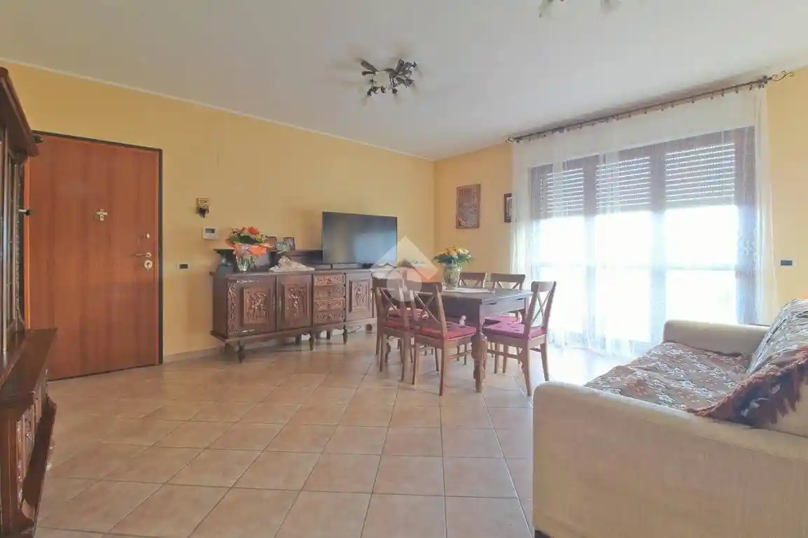 Trilocale Contrada Santarcangelo 20, Centro, Mosciano Sant'Angelo - foto 5