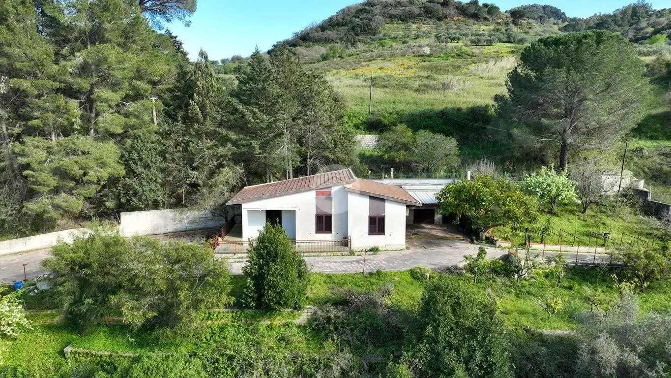 Villa in vendita a Alcamo