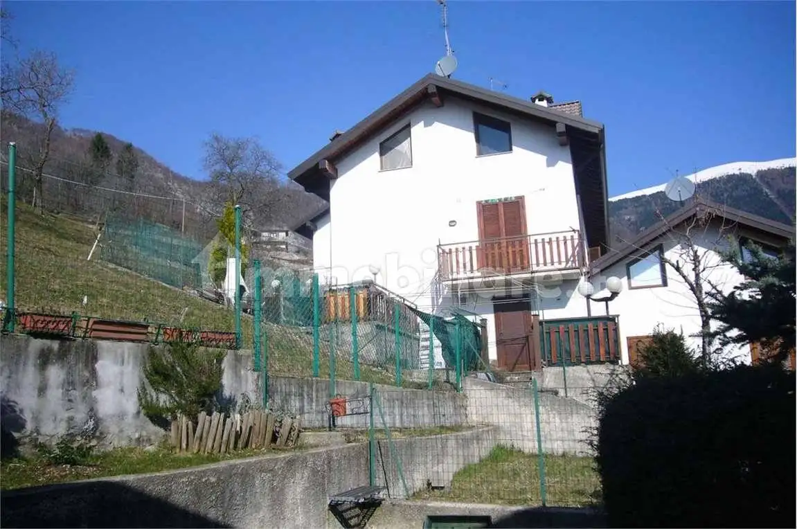 Villa a schiera via Papa Giovanni XXIII, Brumano - foto 2