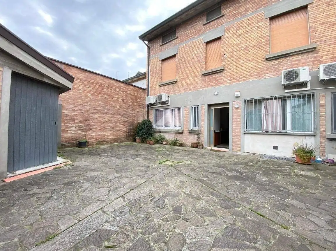 Rustico - Casale in vendita a Forlimpopoli