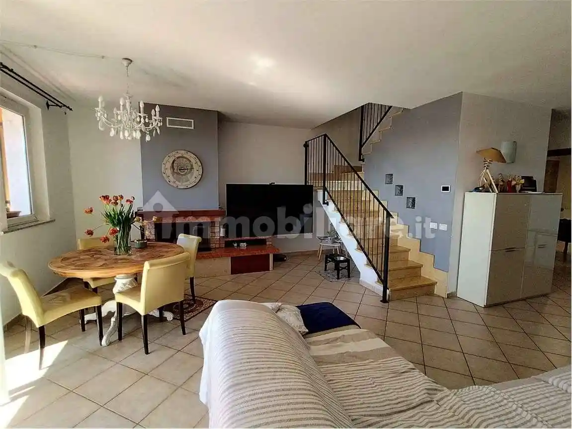 Villetta a schiera in vendita a Fosdinovo