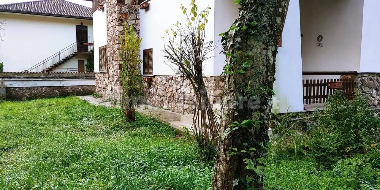 Villa unifamiliare via Claudia Braccianese 28, Allumiere - foto 5