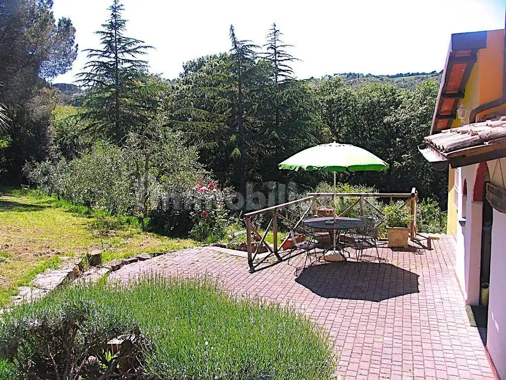 Casa indipendente in vendita a Rosignano Marittimo