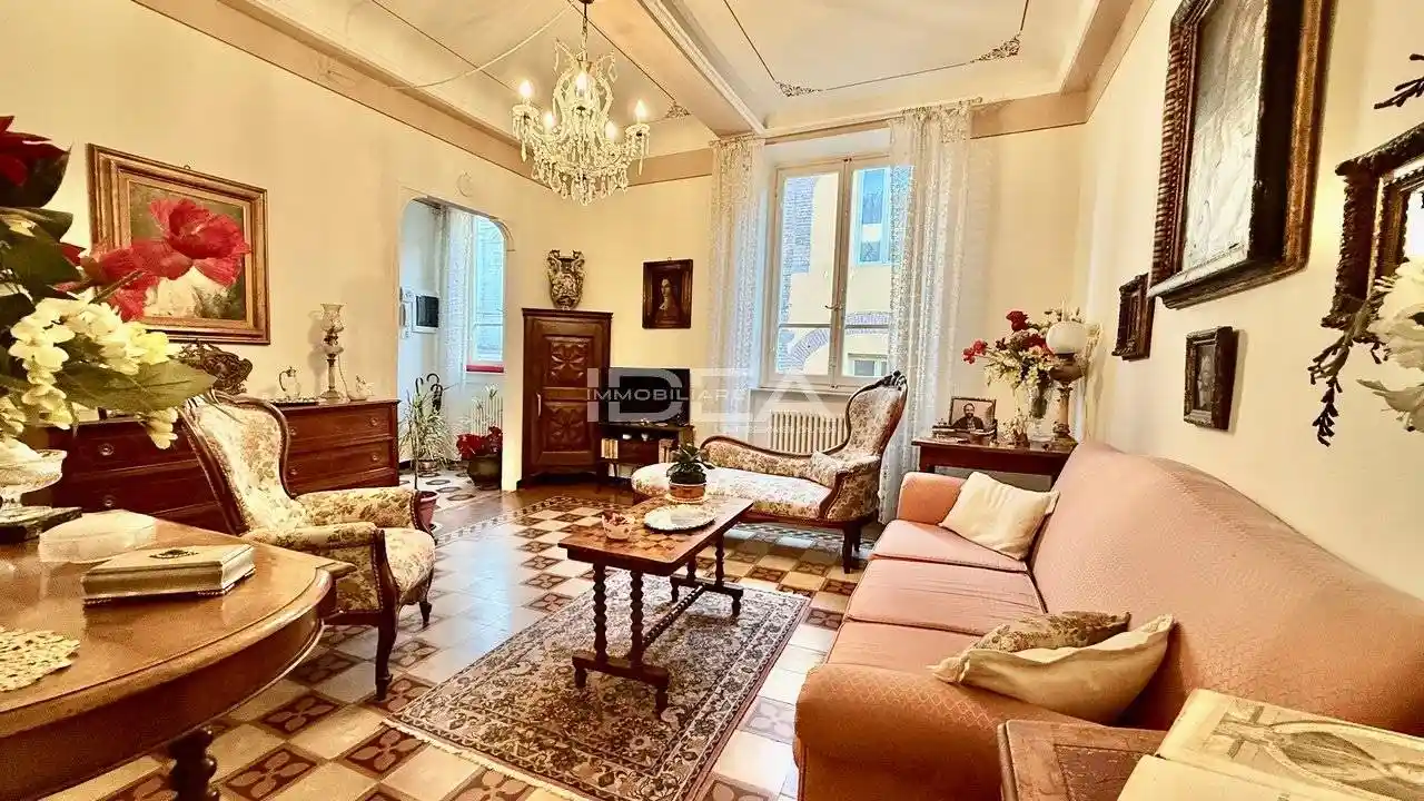 Appartamento in vendita a Lucca