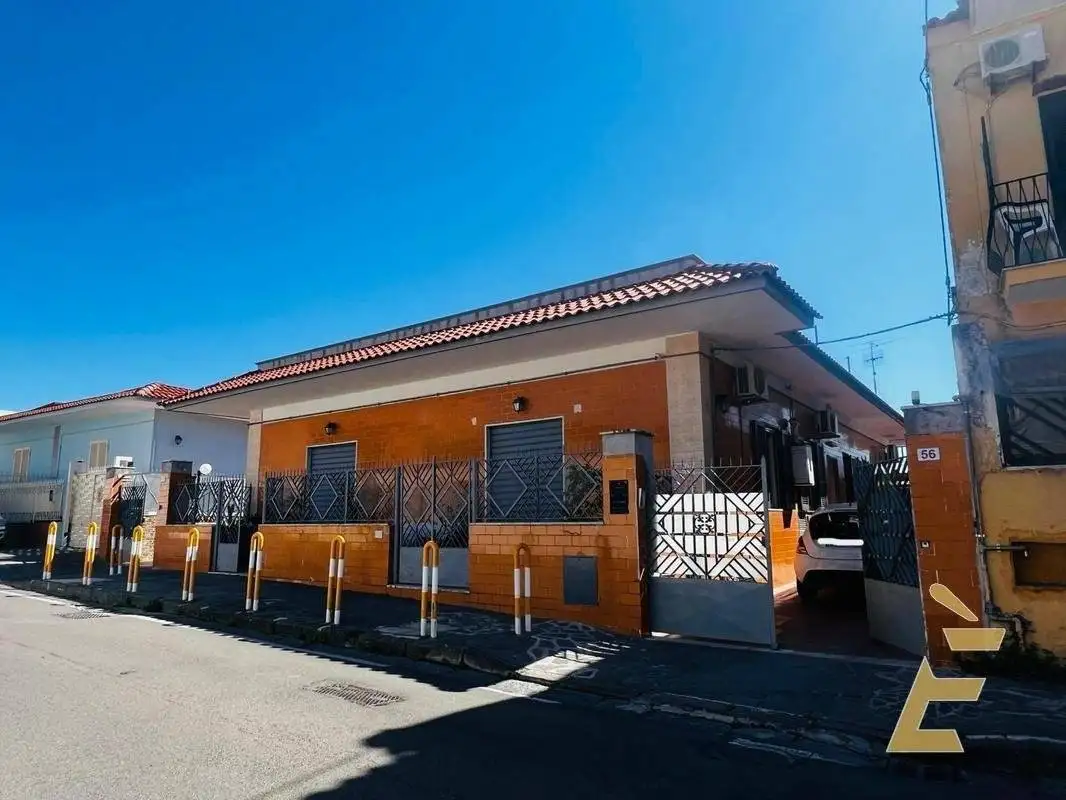 Villetta a schiera in vendita a Torre del Greco