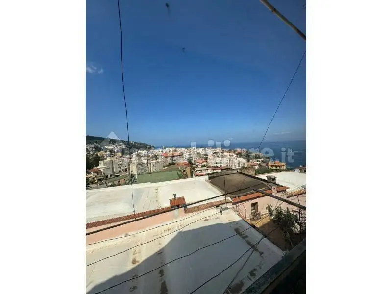 Appartamento in vendita a Vico Equense