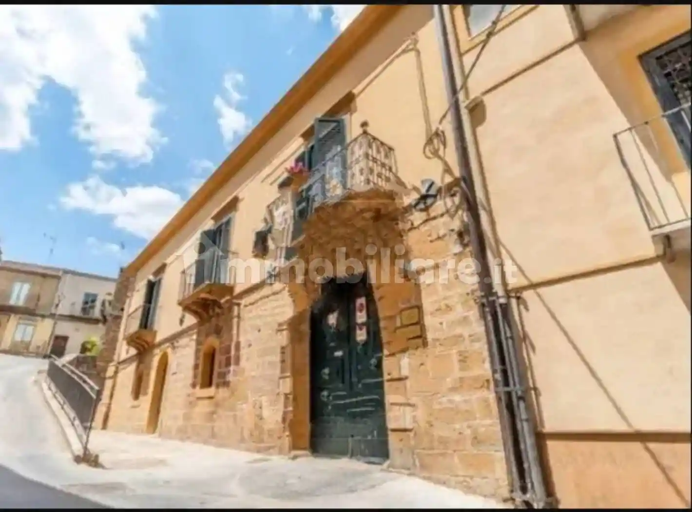 Palazzo - Edificio in vendita a Piazza Armerina