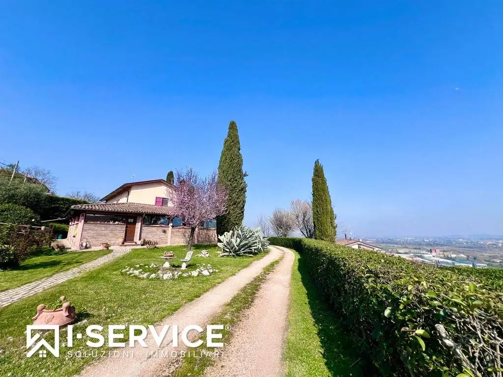 Villa in vendita a Poggio Torriana