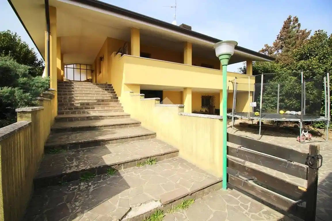 Villa in vendita a Povoletto