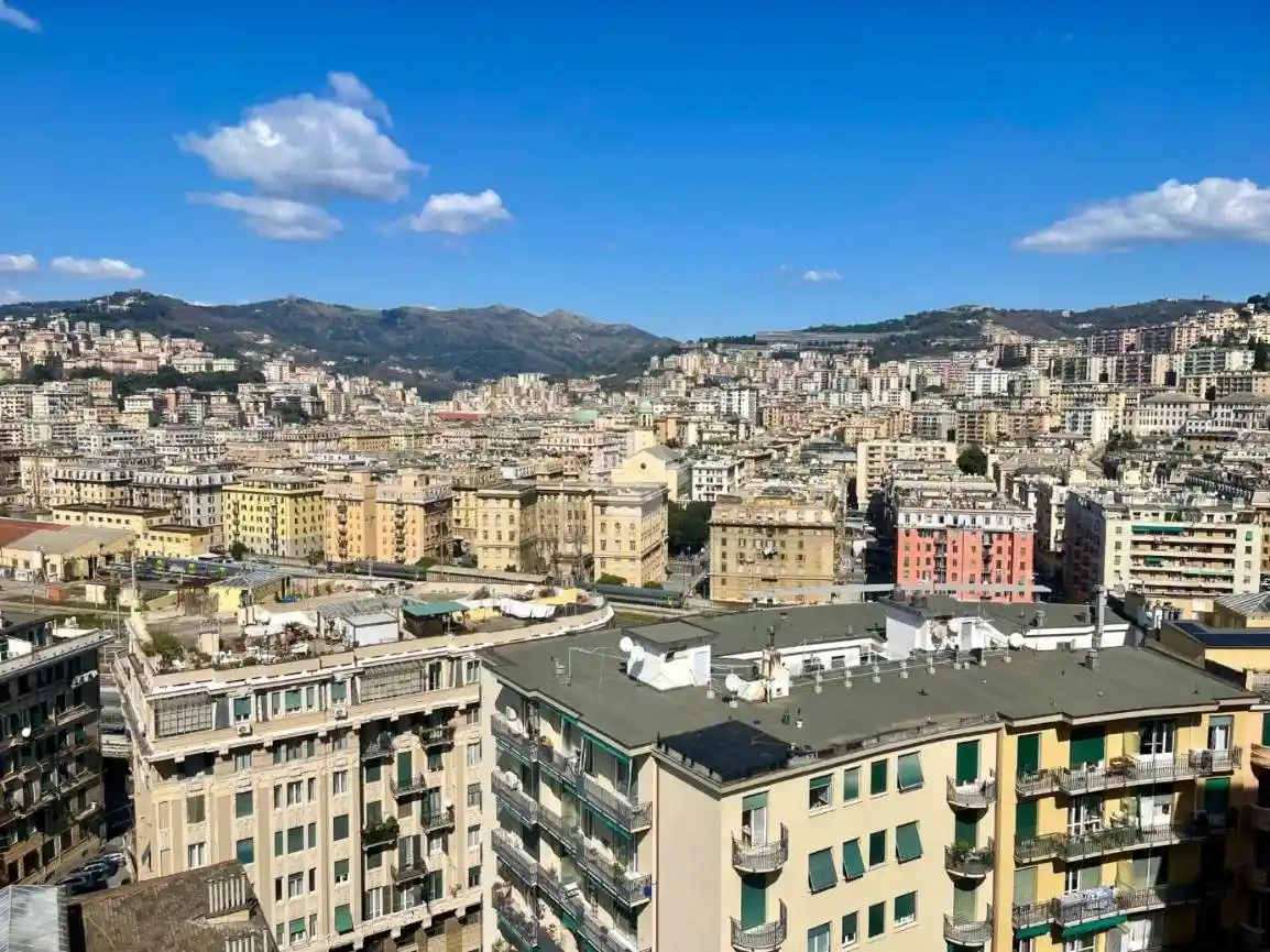 Appartamento in vendita a Genova