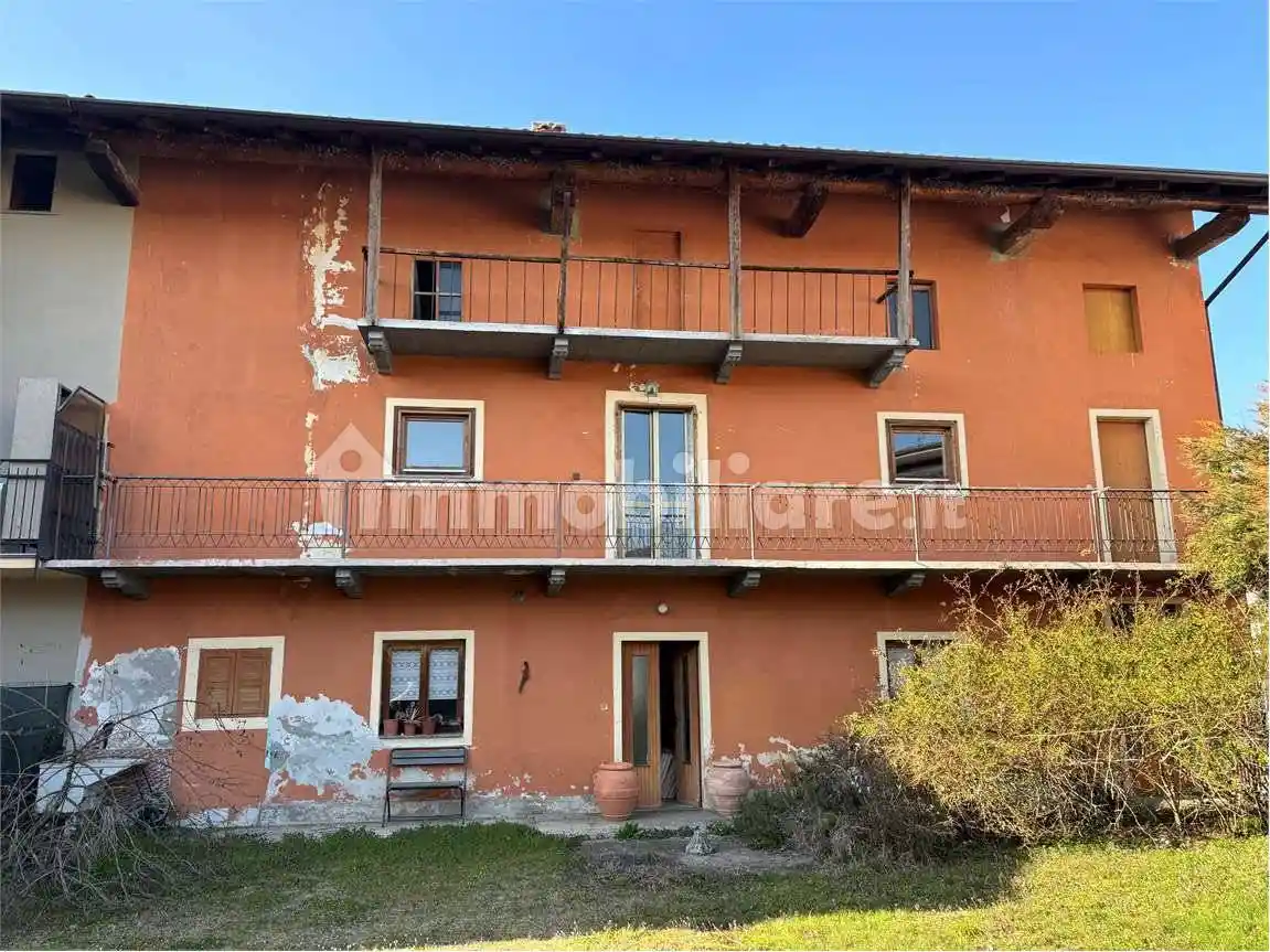 Rustico - Casale in vendita a Bogogno