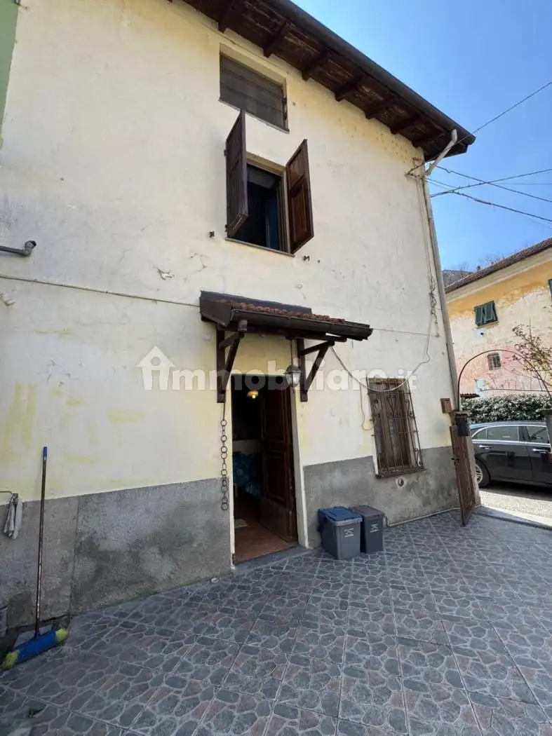 Villa in vendita a Stazzano