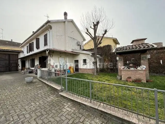Villa in vendita a Alessandria
