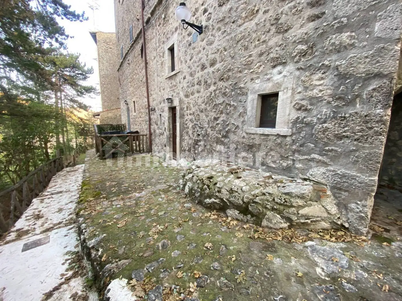 Appartamento in vendita a Santo Stefano di Sessanio