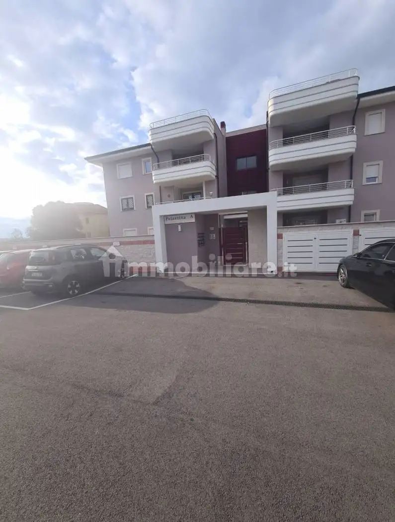 Appartamento in vendita a Pomezia