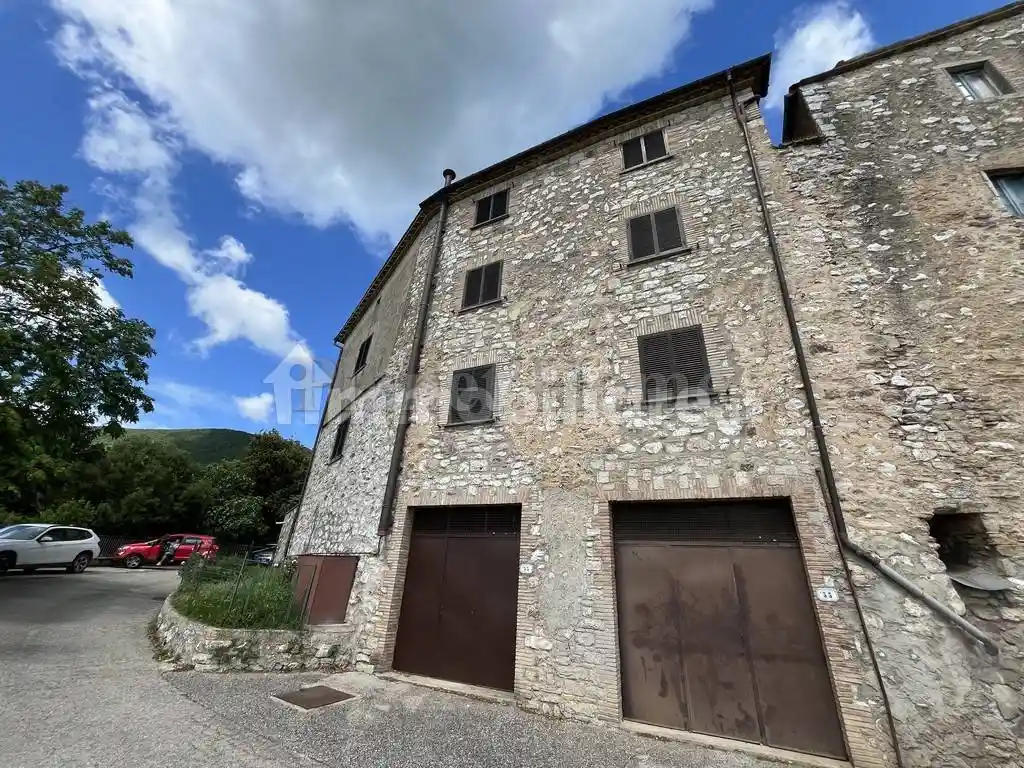 Appartamento in vendita a Montecchio