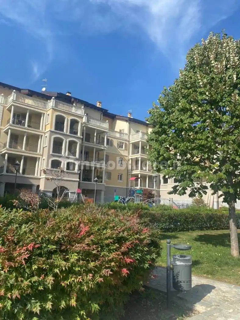 Appartamento via Brigate Garibaldi 24, Centro, Varallo - foto 2