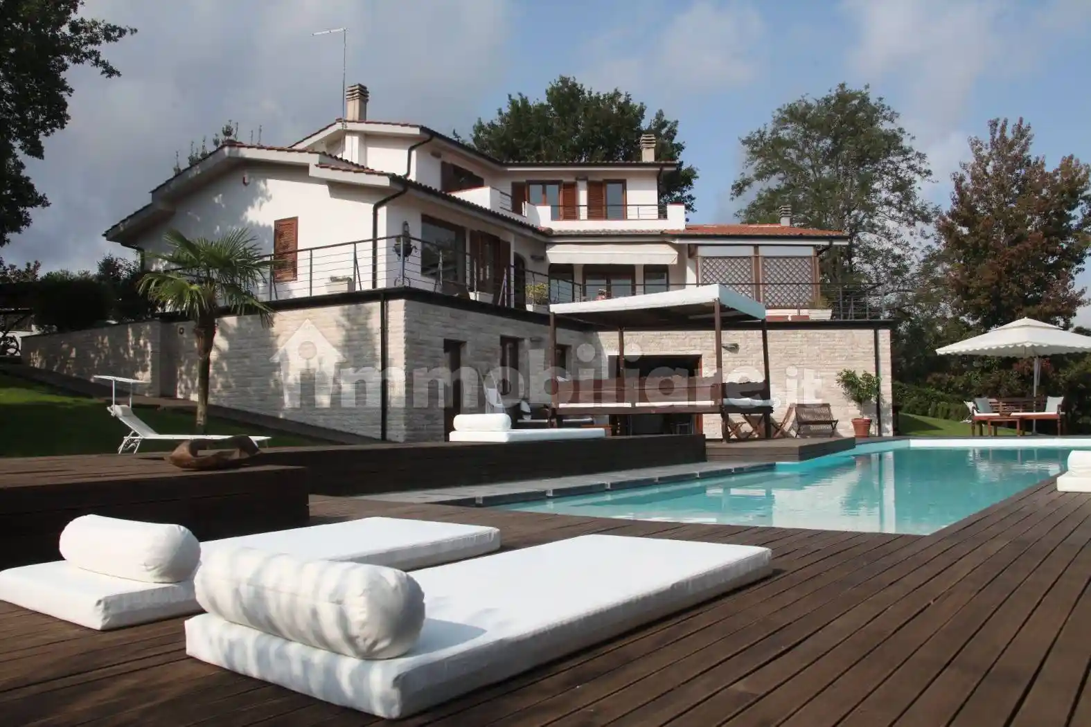 Villa in vendita a Nepi