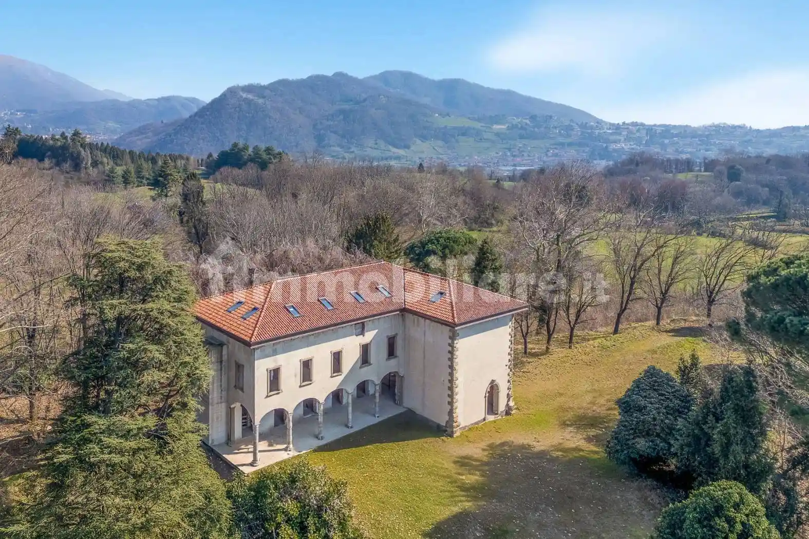 Villa in vendita a Merate